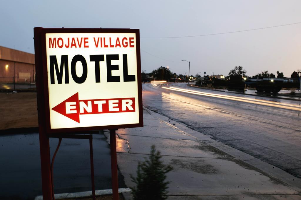 Mojave Inn Victorville Exterior foto